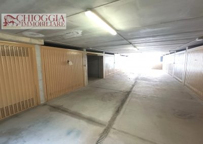 RIF.285 - BORGO SAN GIOVANNI - GARAGE IN VENDITA