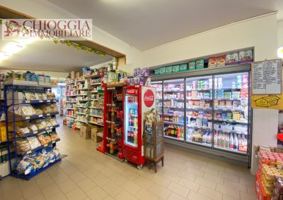 RIF.783 - ROSOLINA MARE, ATTIVITA' DI SUPERMARKET IN VENDITA