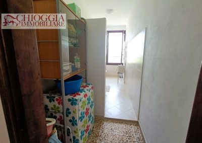 RIF.327 - CHIOGGIA - FRAZIONE, APPARTAMENTO CON TERRAZZO DI 20 MQ