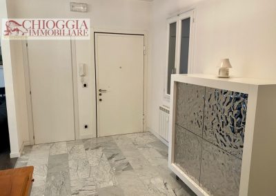 RIF.558 - SOTTOMARINA, APPARTAMENTO CON TRE CAMERE MATRIMONIALI E GARAGE