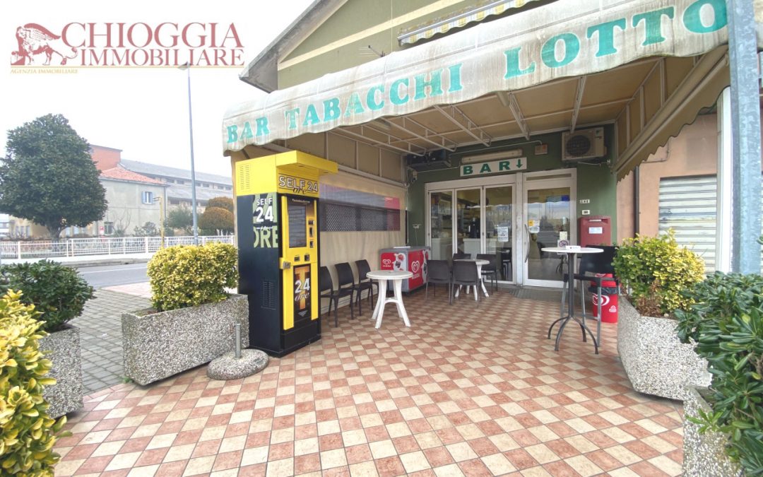 RIF.834 – LICENZA DI BAR / TABACCHI IN VENDITA. Euro 78.000.