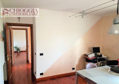 RIF.692 - APPARTAMENTO CON 2 CAMERE E POSTO AUTO € 69'000