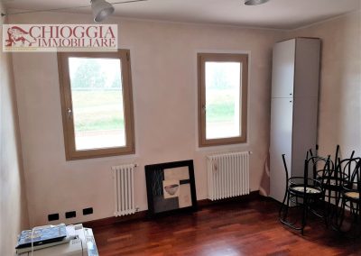 RIF.692 - APPARTAMENTO CON 2 CAMERE E POSTO AUTO € 69'000