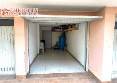 RIF.314 - VOLTO, APPARTAMENTO CON GRANDE TERRAZZO E GARAGE